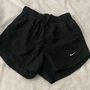 XS Nike Tempo shirts